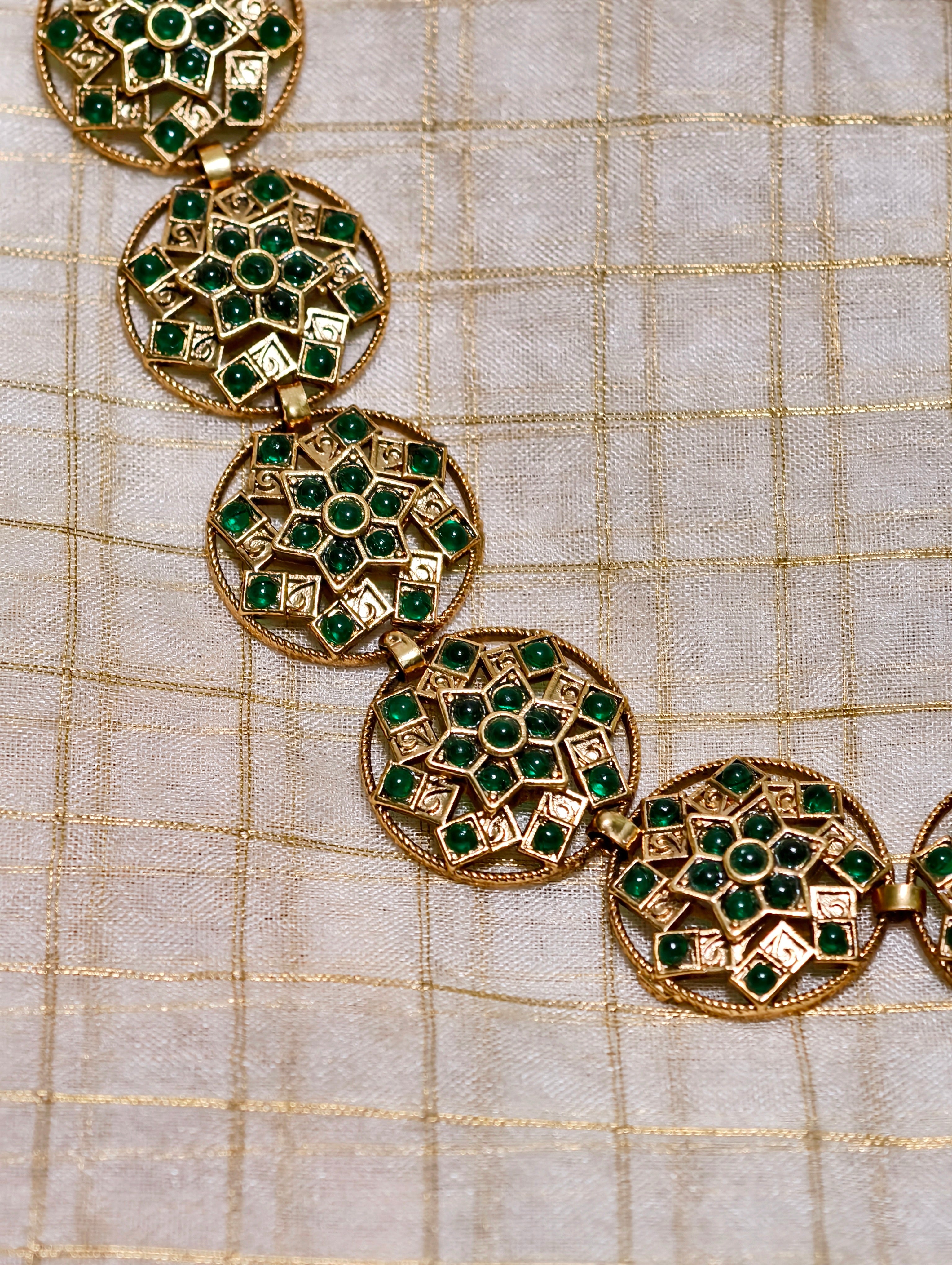 Green stone antique necklace set | GJNS049