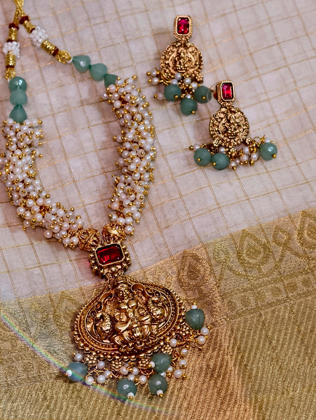 Pearl and turquoise beaded Lakshmi haar necklace set| GJNS021