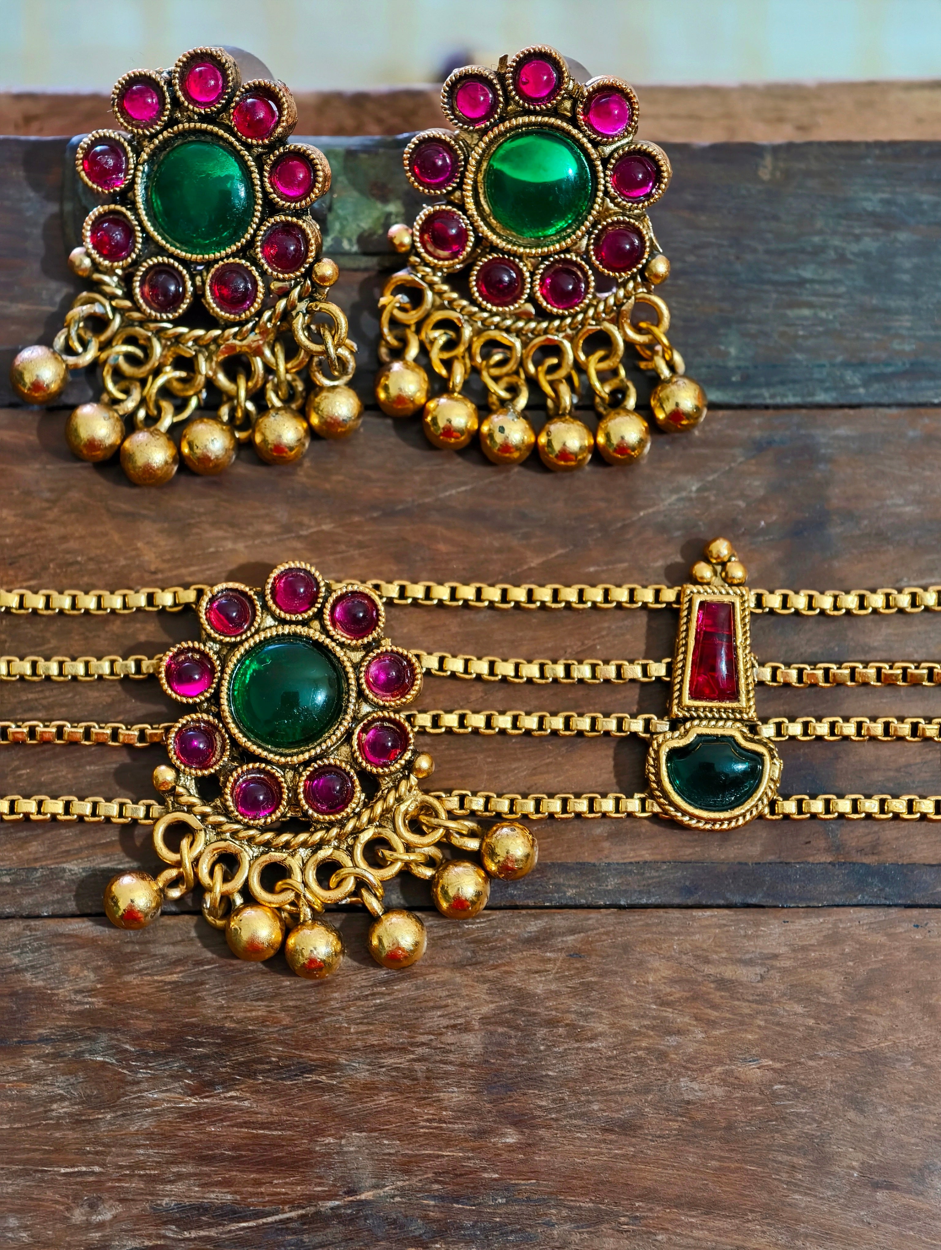 Green and Multi colour choker set |GJNS026