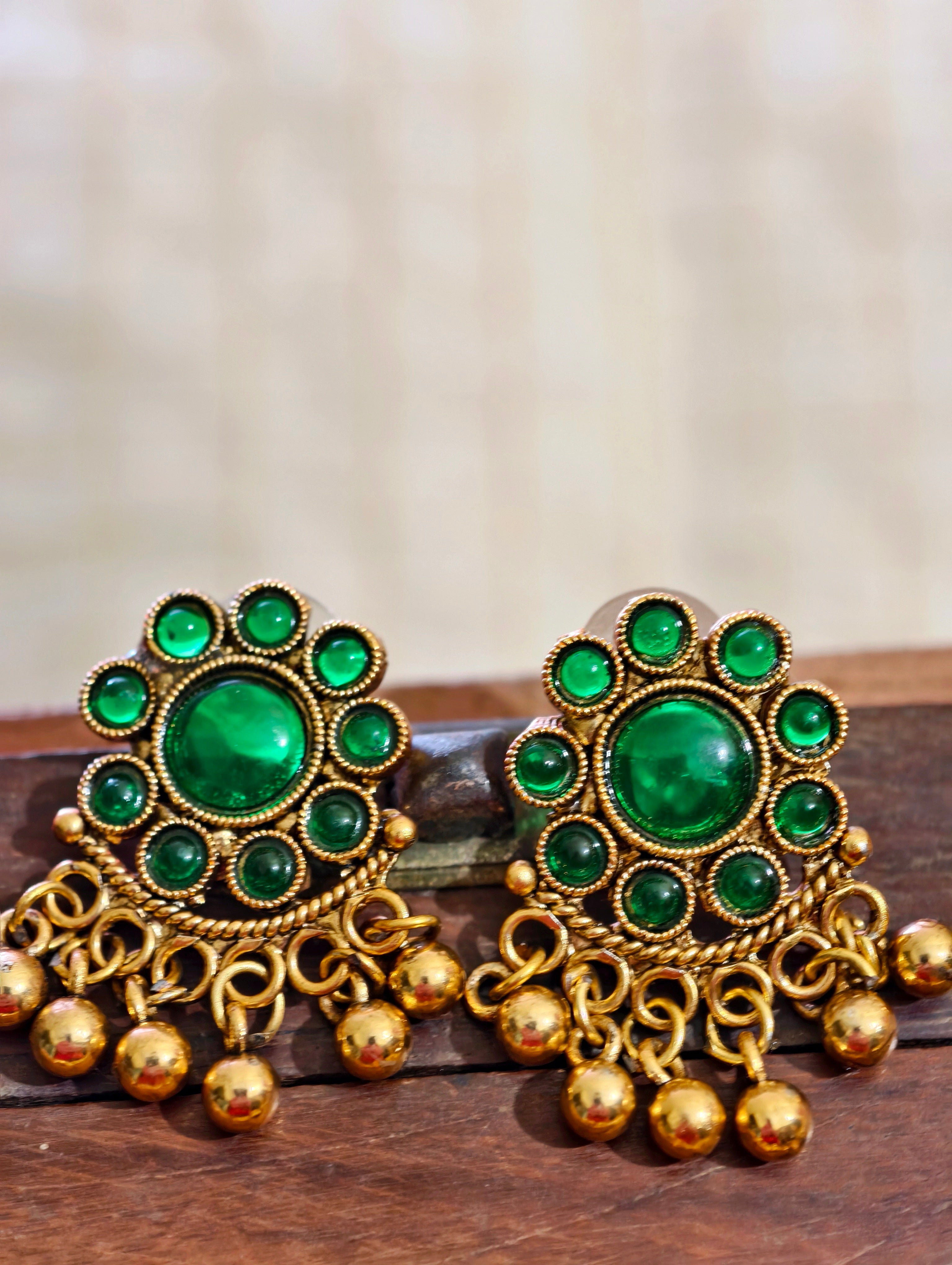 Green and Multi colour choker set |GJNS026