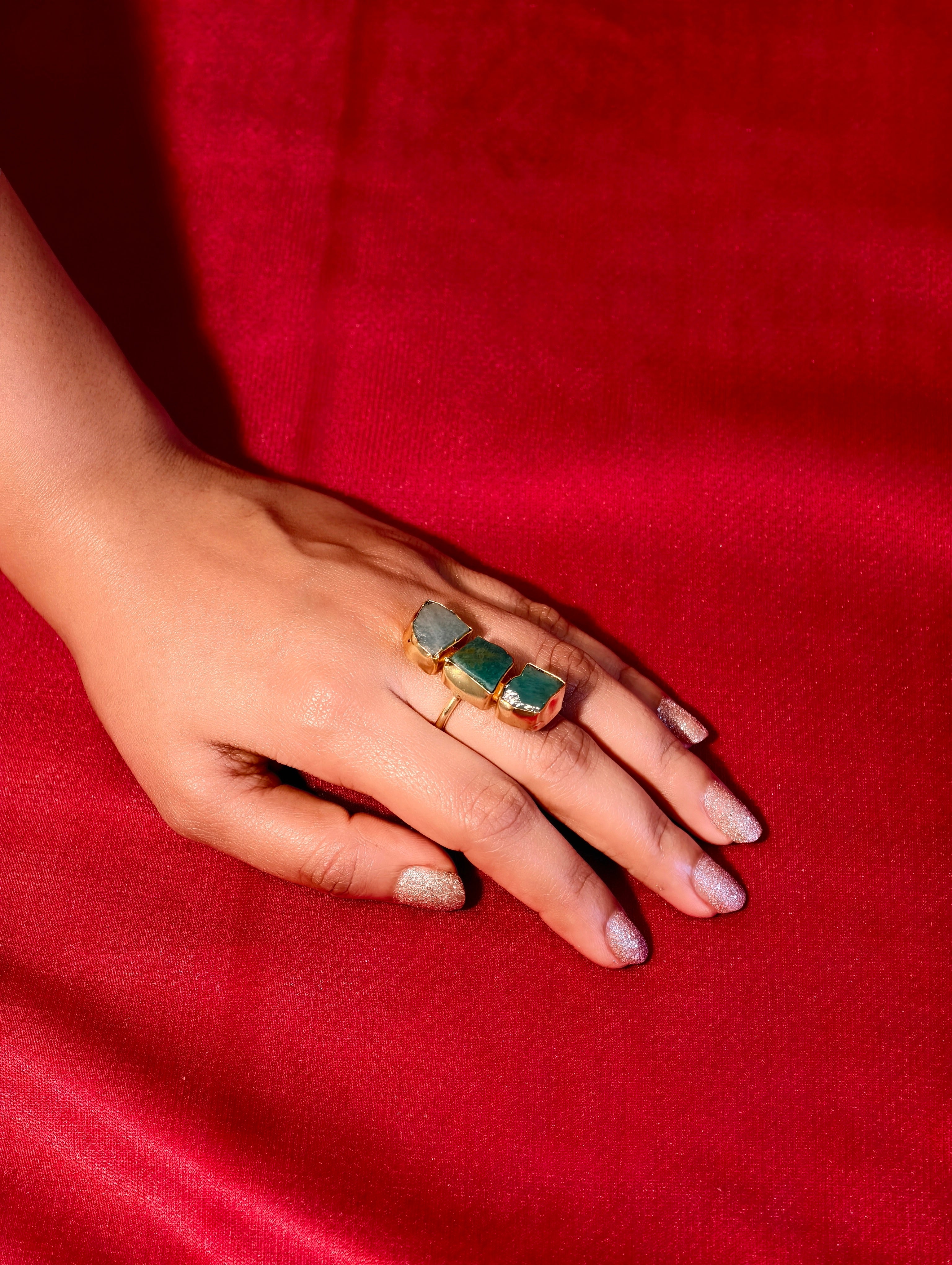 Brass finish three stone ring | GJRG006