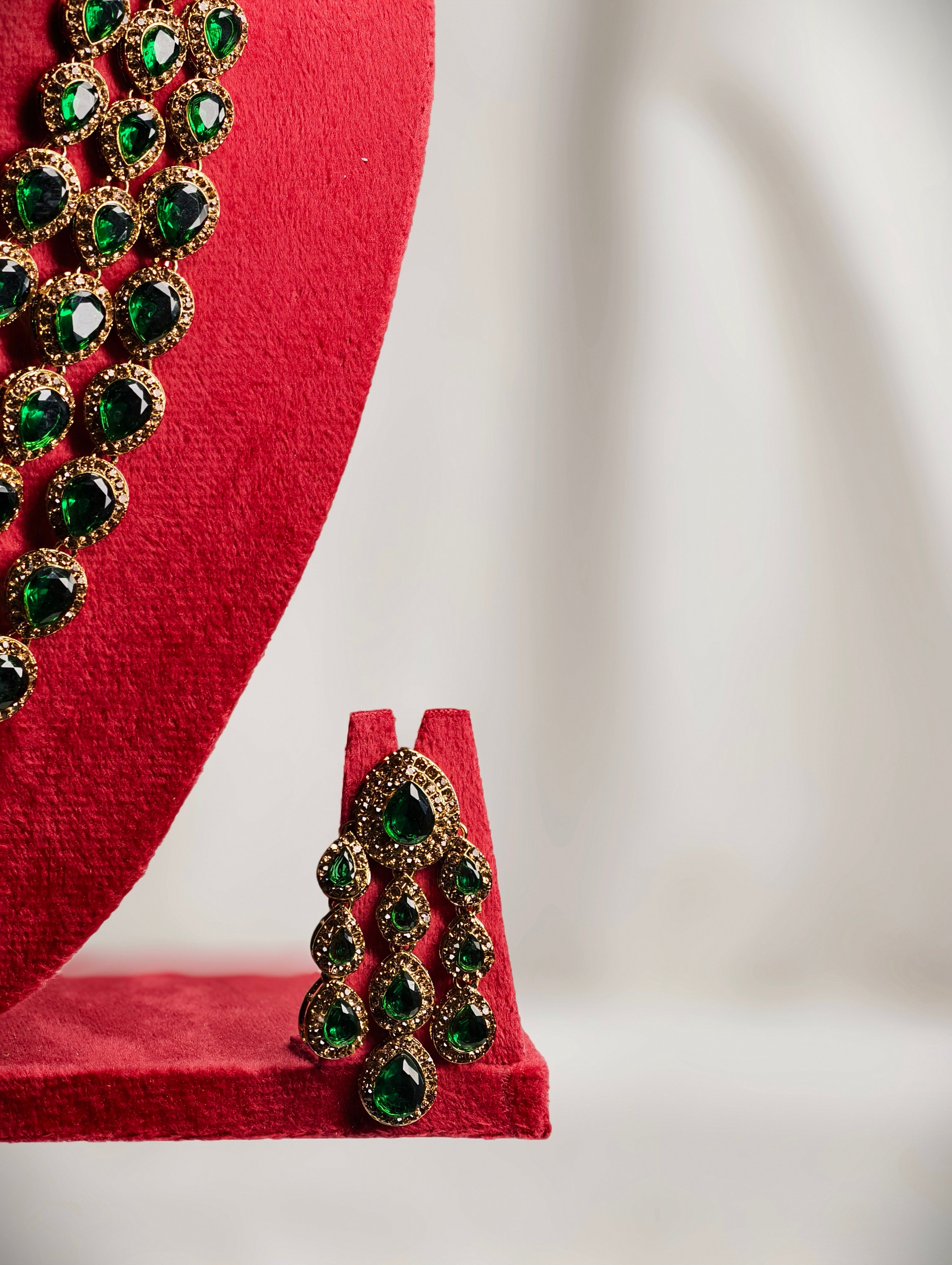 Three Layer Necklace Set with Maang Tikka | GJNS085