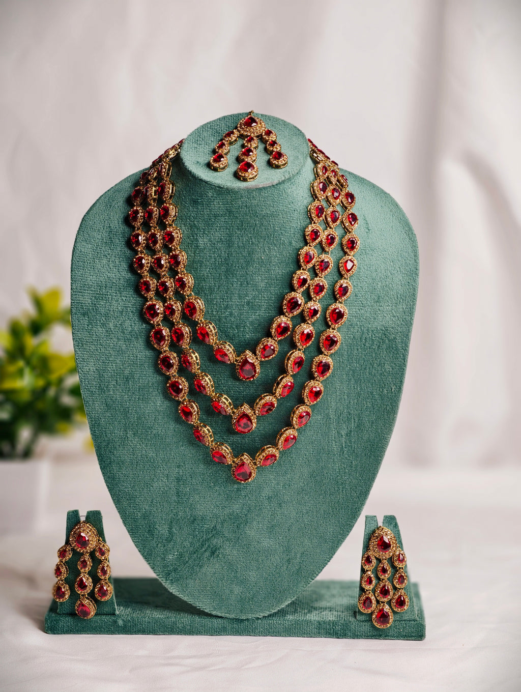 Three Layer Necklace Set with Maang Tikka | GJNS085