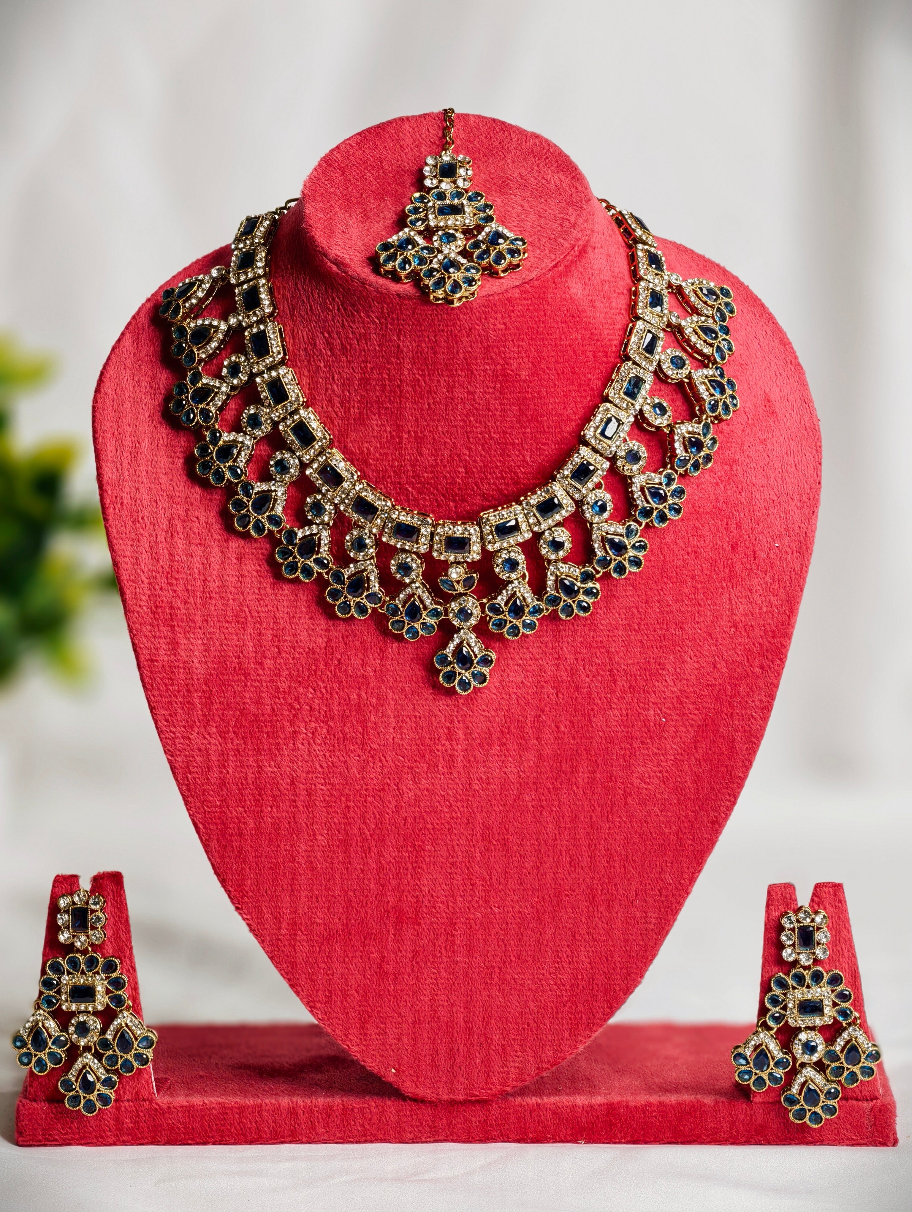 Blue Necklace Set with Maang Tikka | GJNS086