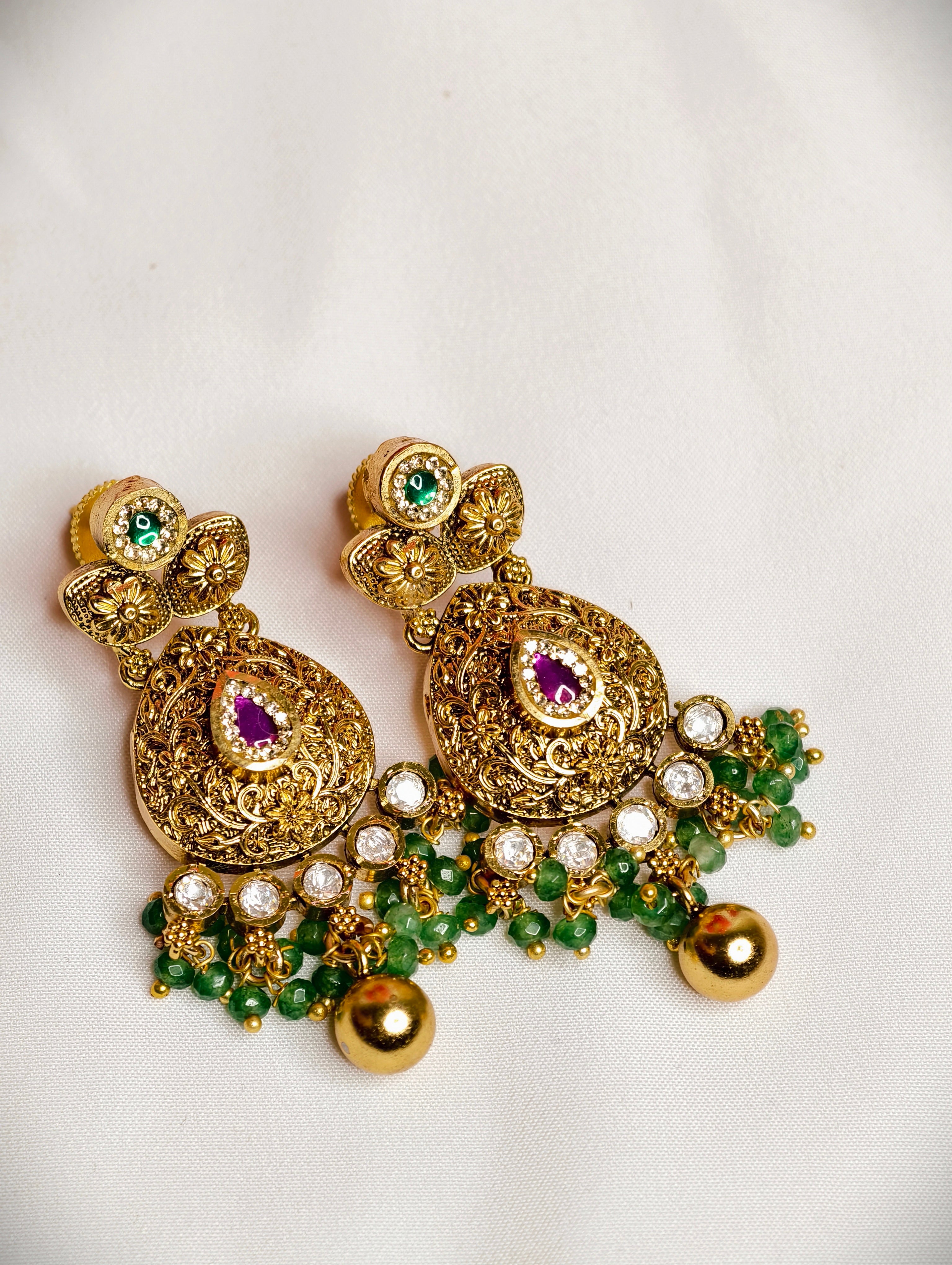 Antique Heritage Necklace Set