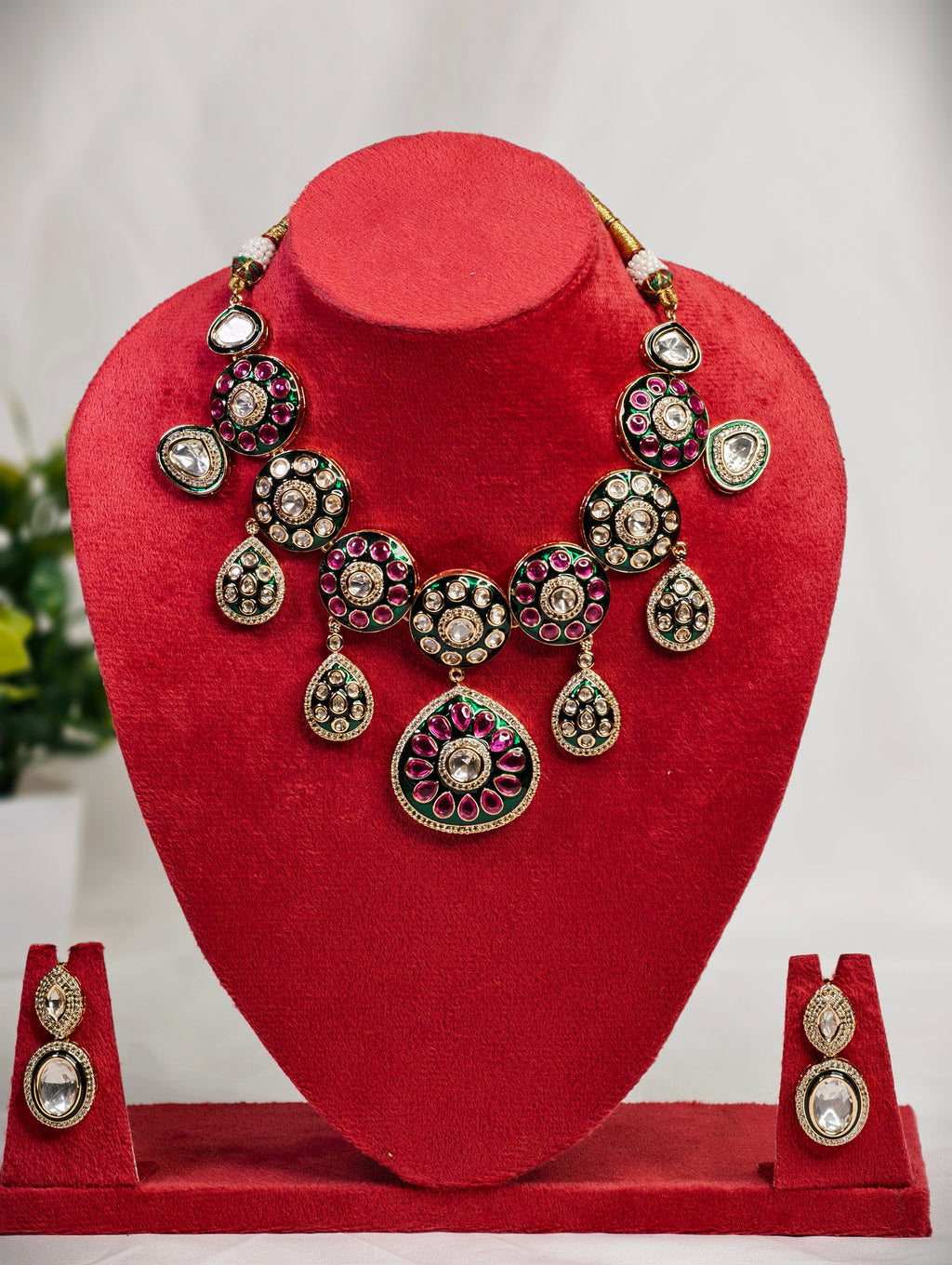 Kundan necklace set with white Polki Stones