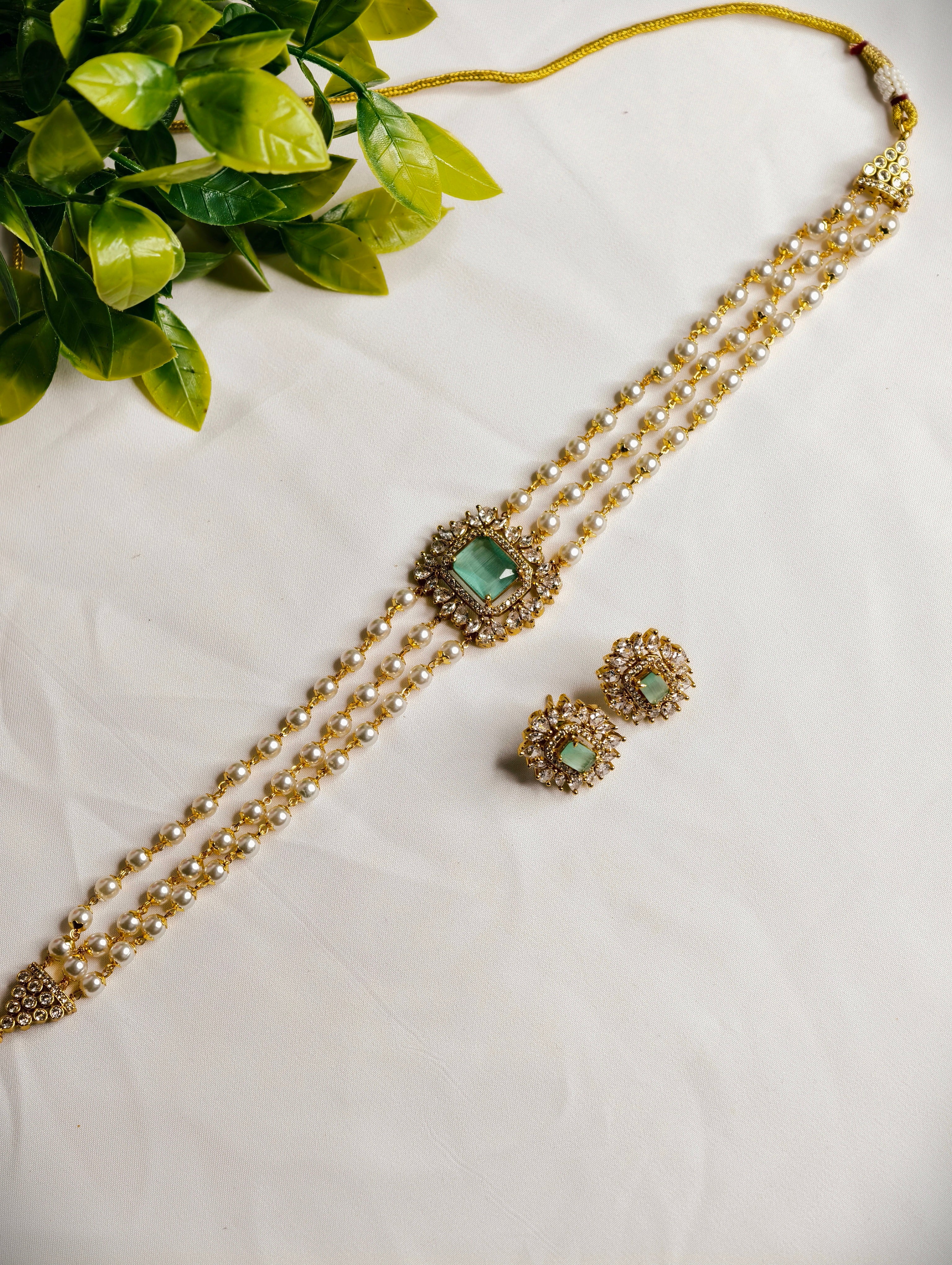 Choker set